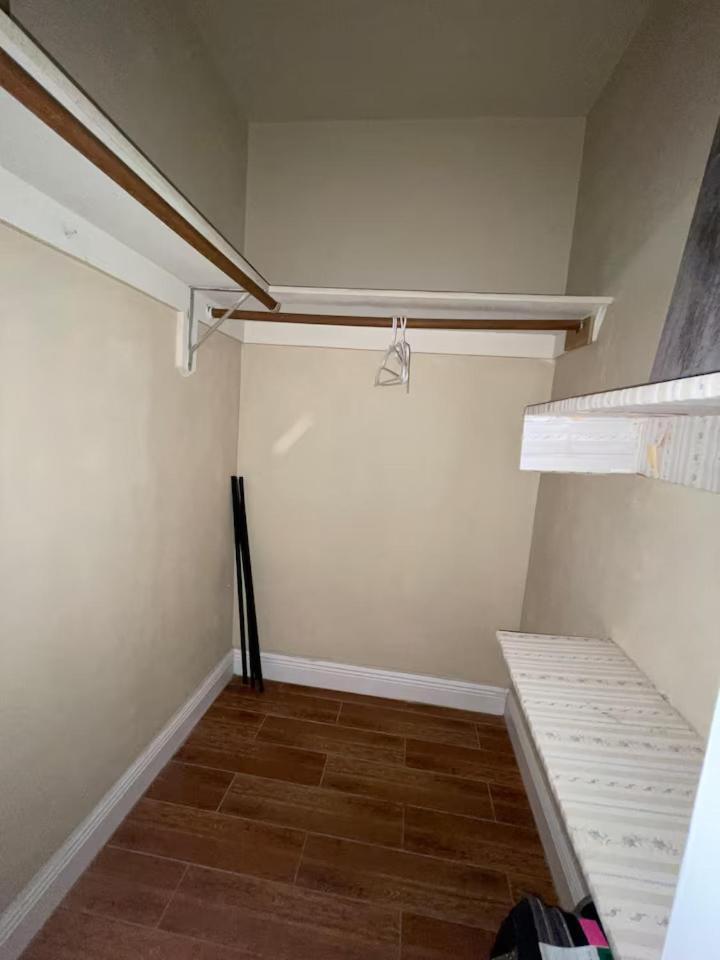 Private Inside Shared - Monthly - Vida Miami